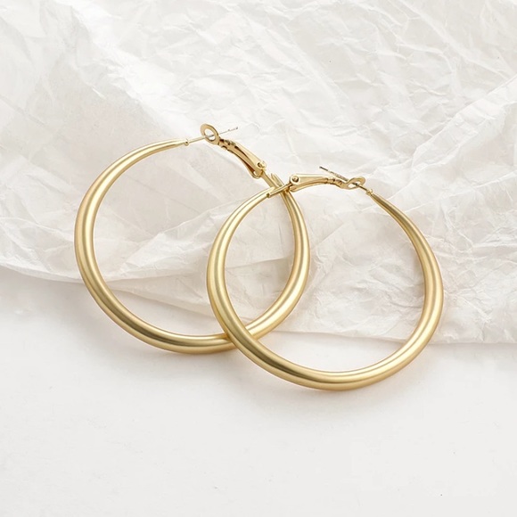 Matte Gold Gold Tone Earrings - Picture 4 of 5
